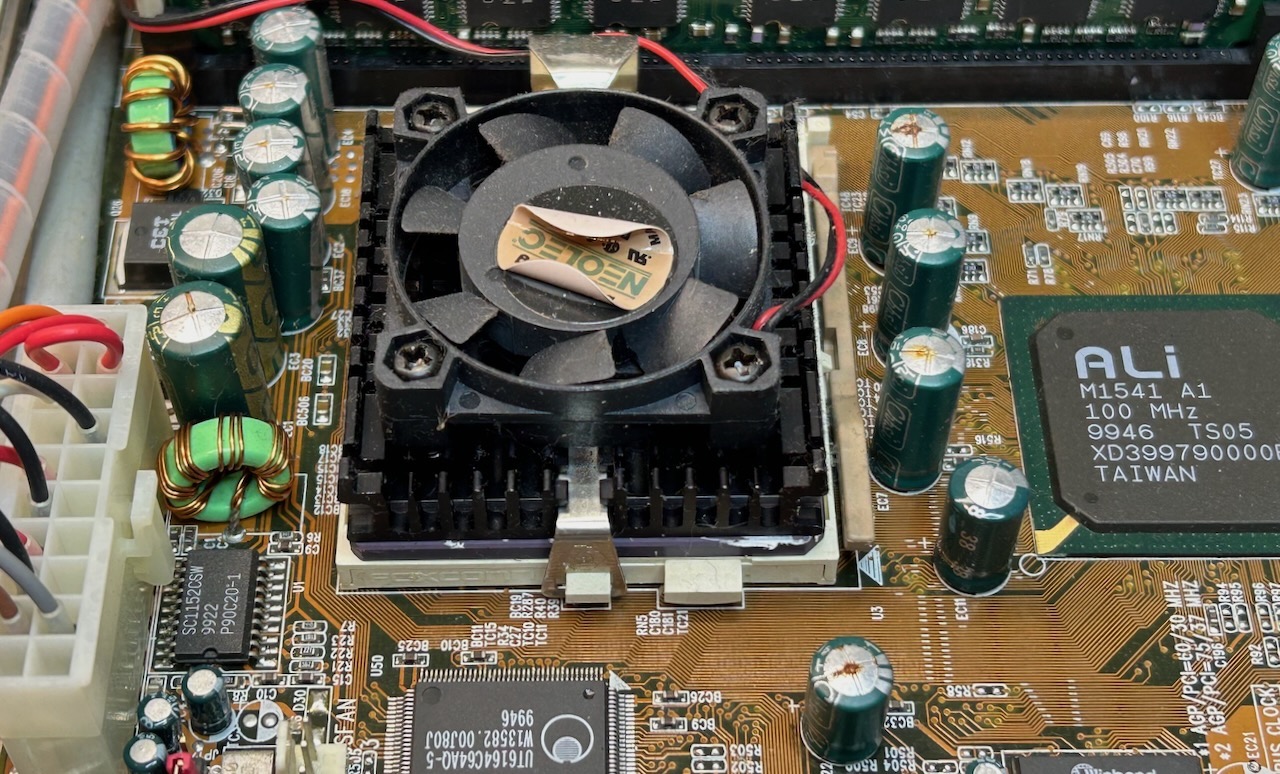 Capacitors and fan