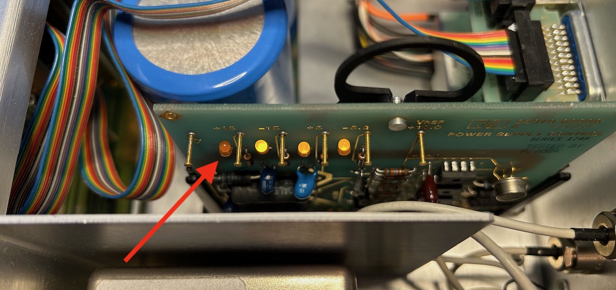 4 status LEDs on the power controller PCB. The left one is off
