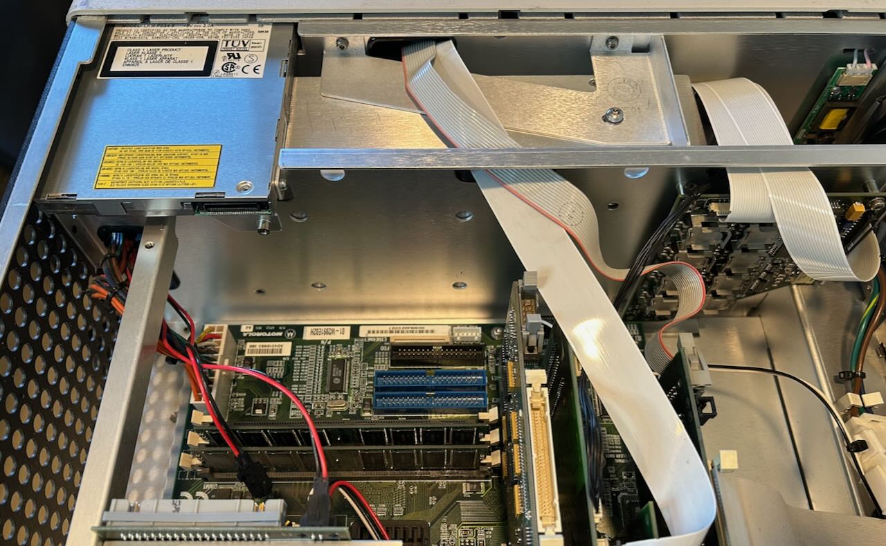 No drives and cables inside...