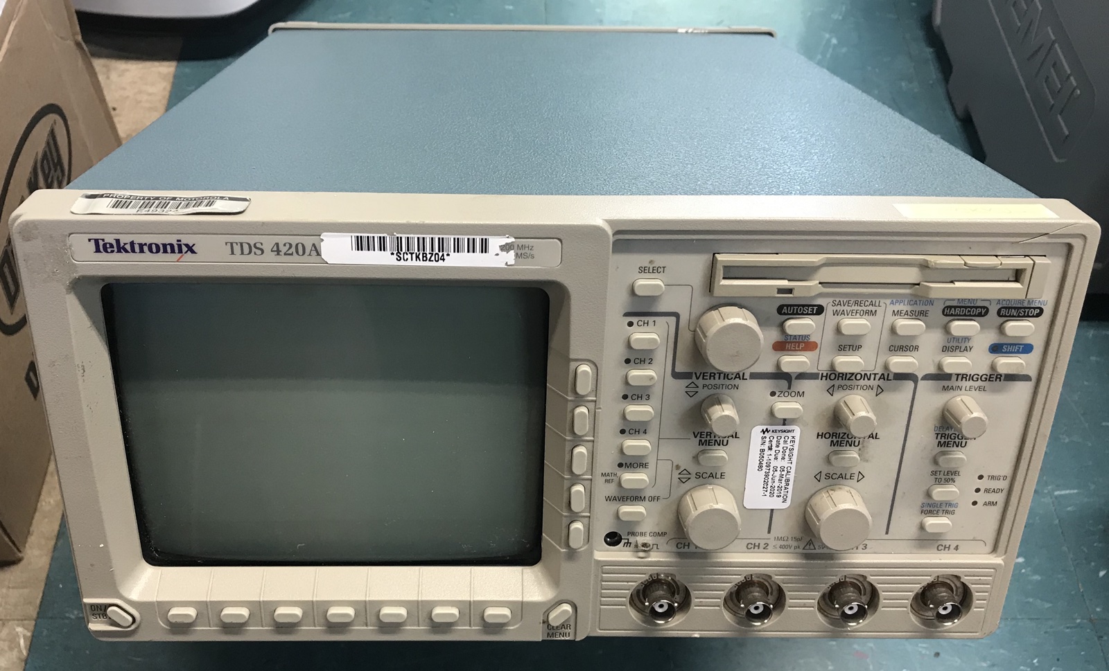 In the Lab - Tektronix TDS 420A Oscilloscope | Electronics etc…