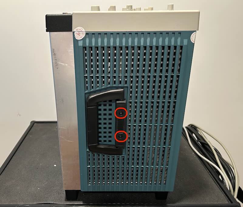 TDS7104 side panel with handle